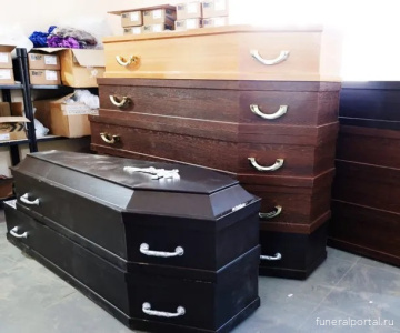 В Курганской области мужчина незаконно продавал похоронные товары - Похоронный портал В Курганской области мужчина незаконно продавал похоронные товары - Похоронный портал