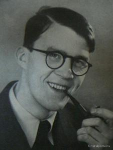 Лондон возвращает останки жертвы лагеря смерти Preben Holger Larsen на его родину в Данию Лондон возвращает останки жертвы лагеря смерти Preben Holger Larsen на его родину в Данию