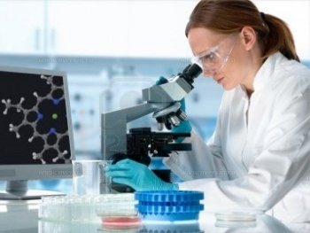 Российские ученые готовы начать тестировать лекарство от рака на людях